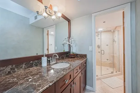 3525 Sage Road 1517 Houston TX 77056