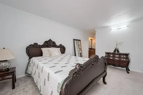 3525 Sage Road 1517 Houston TX 77056