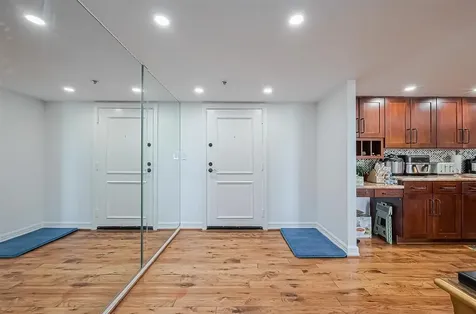 3525 Sage Road 1517 Houston TX 77056