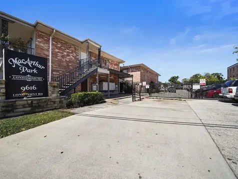 9616 Long Point Road 47 Houston TX 77055