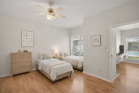6602 Harbor Town Drive 1207 Houston TX 77036