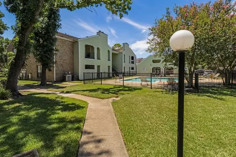 6602 Harbor Town Drive 1207 Houston TX 77036