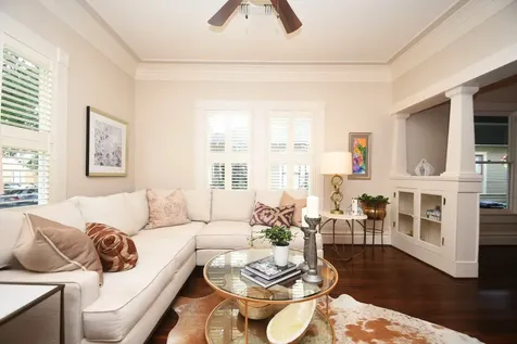 209 E Woodland Street Houston TX 77009