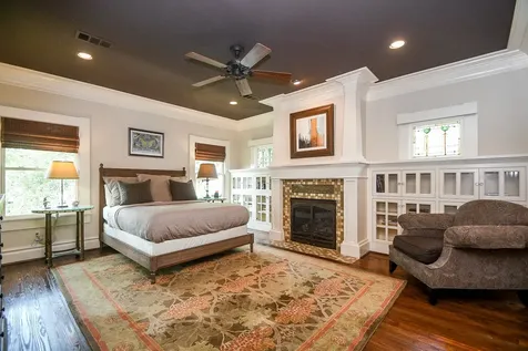 209 E Woodland Street Houston TX 77009