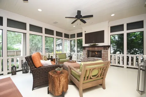 209 E Woodland Street Houston TX 77009