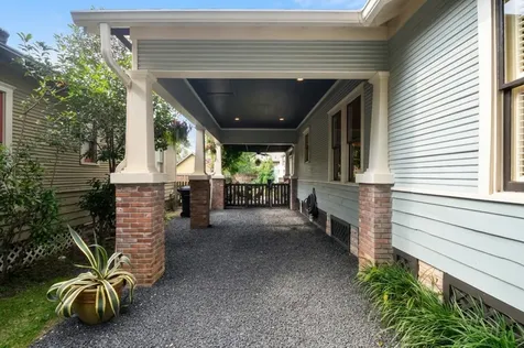 209 E Woodland Street Houston TX 77009