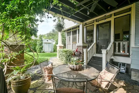 209 E Woodland Street Houston TX 77009