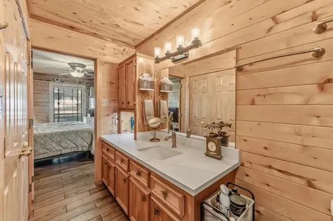 23 Hunters Creek Drive Huntsville TX 77340