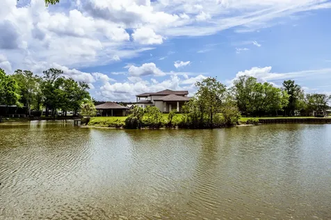 23 Hunters Creek Drive Huntsville TX 77340
