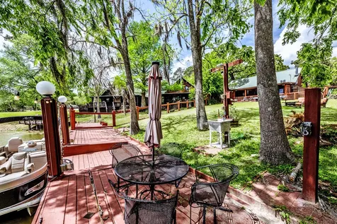 23 Hunters Creek Drive Huntsville TX 77340