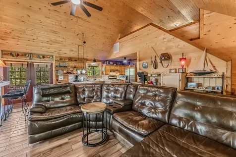 23 Hunters Creek Drive Huntsville TX 77340