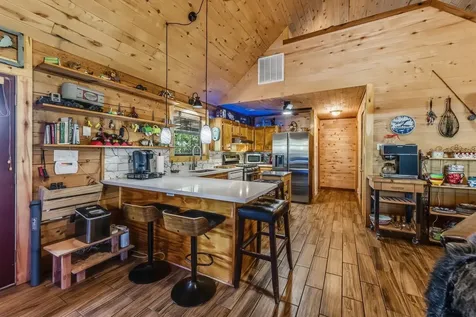 23 Hunters Creek Drive Huntsville TX 77340