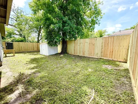 2237 Wilburforce Street Houston TX 77091