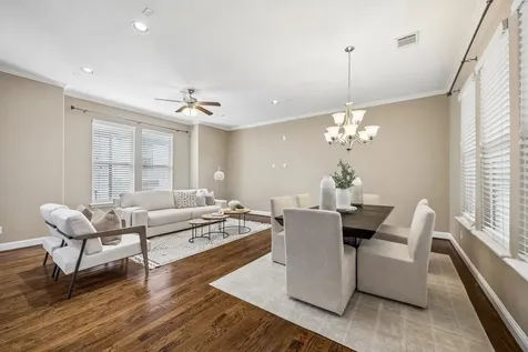 1031 W 21st Street B Houston TX 77008