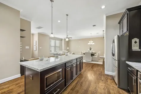 1031 W 21st Street B Houston TX 77008