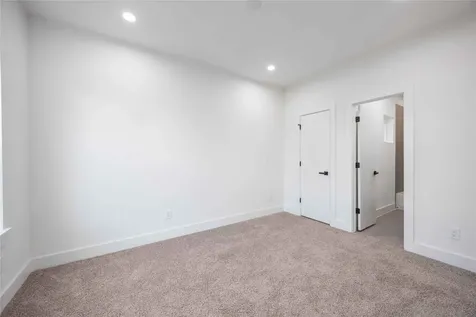 6735 Peerless Street C Houston TX 77021