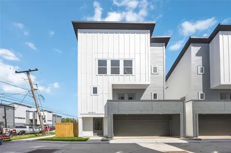 6735 Peerless Street C Houston TX 77021