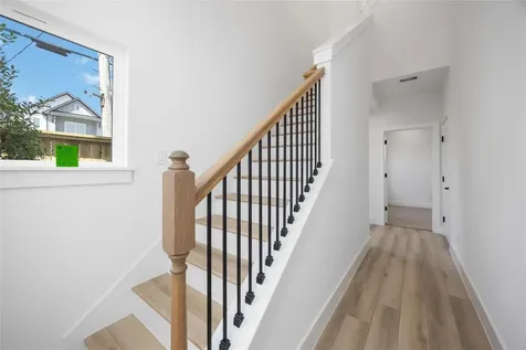 6735 Peerless Street C Houston TX 77021