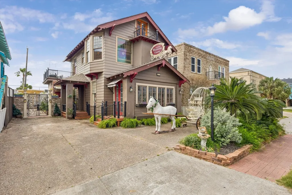 715 Broadway Street Galveston TX 77550