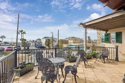 715 Broadway Street Galveston TX 77550