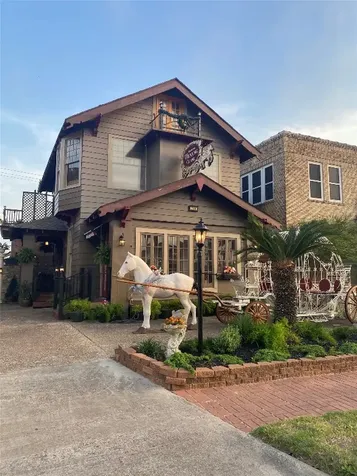 715 Broadway Street Galveston TX 77550