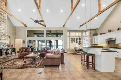 235 Island Drive Livingston TX 77351
