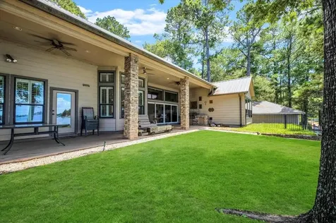 235 Island Drive Livingston TX 77351