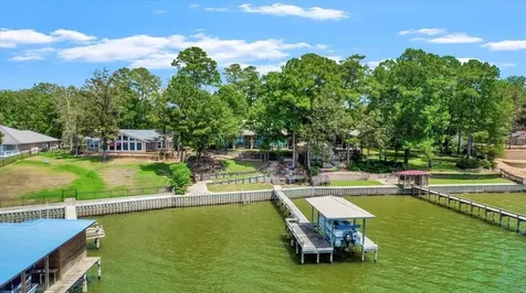 235 Island Drive Livingston TX 77351