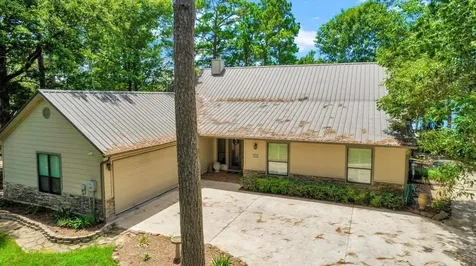 235 Island Drive Livingston TX 77351