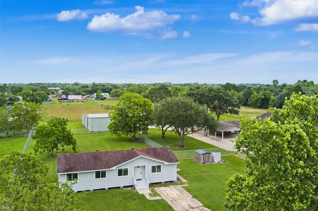 6315 Avenue T Santa Fe TX 77510