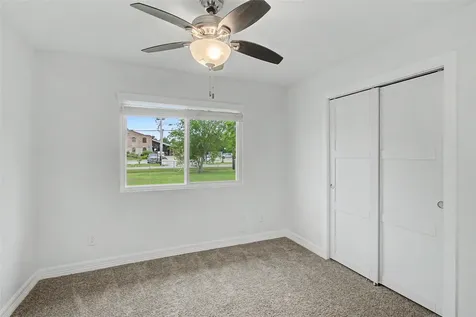 6315 Avenue T Santa Fe TX 77510