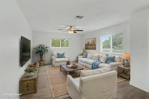 6315 Avenue T Santa Fe TX 77510