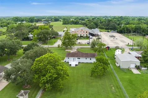6315 Avenue T Santa Fe TX 77510