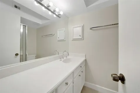 2822 Briarhurst Drive 45 Houston TX 77057