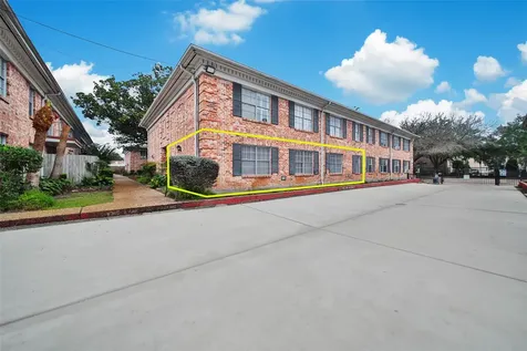 2822 Briarhurst Drive 45 Houston TX 77057