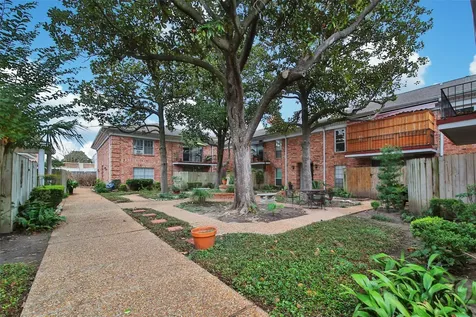 2822 Briarhurst Drive 45 Houston TX 77057