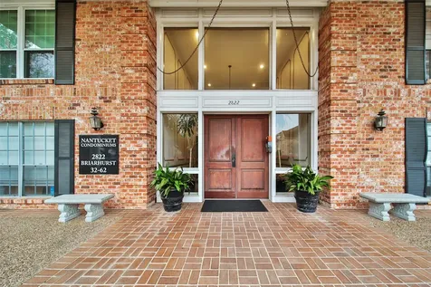 2822 Briarhurst Drive 45 Houston TX 77057