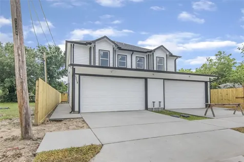 2305 Sakowitz Street B Houston TX 77020