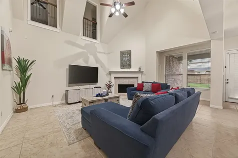 6935 Tiedmann Park Way Sugar Land TX 77479
