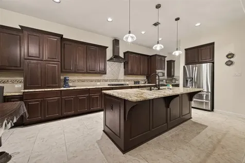 6935 Tiedmann Park Way Sugar Land TX 77479