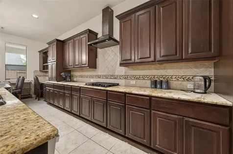 6935 Tiedmann Park Way Sugar Land TX 77479