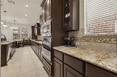 6935 Tiedmann Park Way Sugar Land TX 77479