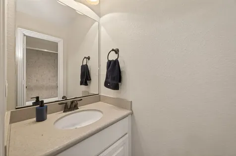 6935 Tiedmann Park Way Sugar Land TX 77479