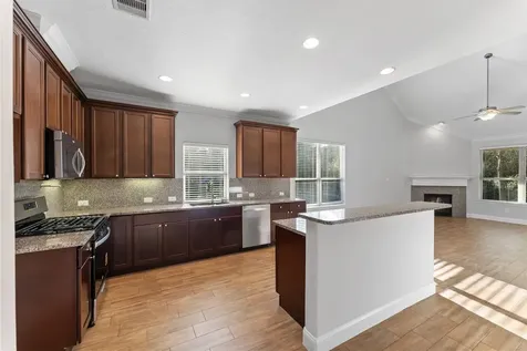 122 Wood Drake Place Tomball TX 77375