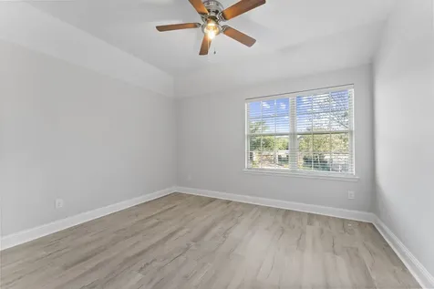 122 Wood Drake Place Tomball TX 77375