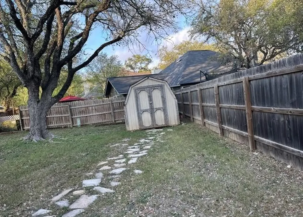 3917 Ogelthorpe Schertz TX 78154