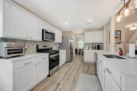 4102 Caneshaw Drive Pearland TX 77584