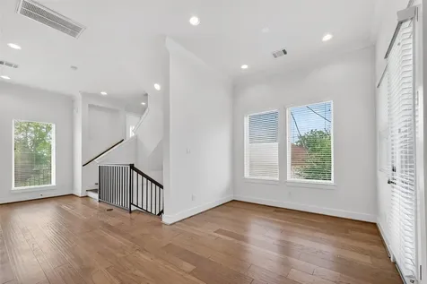 2714 Nagle Street Houston TX 77004