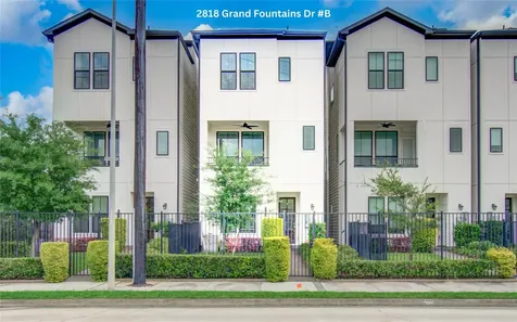2818 Grand Fountains Drive B Houston TX 77054