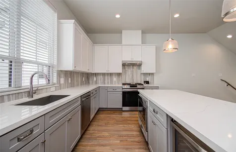 2818 Grand Fountains Drive B Houston TX 77054